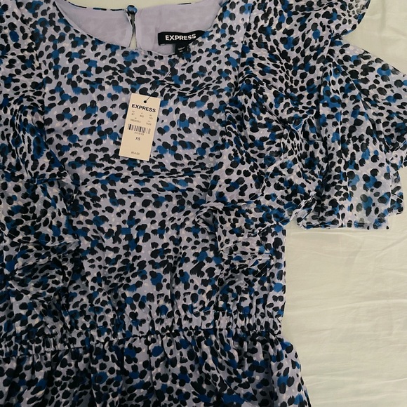 Express Leopard print peplum top - Picture 2 of 3